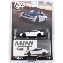 Freedom Storee 1/64 Nissan Gt-R Nismo 2024 Brilliant White Pearl - Blister Paket