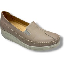 Üçel D134-26 Hakiki Deri Anatomik Dolgu Taban Lastikli Kadın Ayakkabı