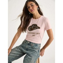 Shade Kadın Kovboy Şapka Nakışlı Boncuk Işlemeli Basic T-Shirt