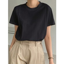 Tarz Cool Kadın Kısa Kollu Çizgi Detaylı Basic Tişört Süprem Kumaş Yazlık Rahat T-Shirt