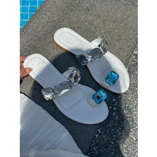 Erva'nın Butiği Beyaz Rugan (Amber) Taşlı Parmak Arası Kadın Terlik