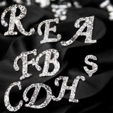 Arabasına Aşıklar Kulübü Taşlı Kendinden Yapışkanlı 5 cm Harfler