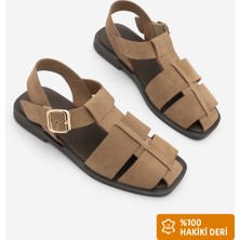 Marjin Kadın Hakiki Deri Şeritli Önü Kapalı Bilekten Bantlı Küt Burun Günlük Sandalet Ronima Camel Süet