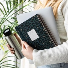 Ulu Pazarlama Spiralli Süresiz Planlayıcı Ajanda - Yeşil Leopar (15X21 Cm)