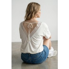 Mersi Kadın Sırt Dekolteli Dantel Detaylı Bağlamalı Kısa Kollu Tişör