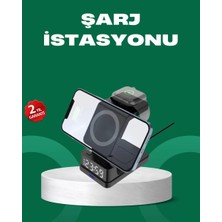 Midas Toptan Home Dijital Saatli Kablosuz Şarj Istasyonu – 3’ü 1 Arada Apple Uyumlu Hızlı Şarj ve LED Ekran