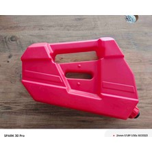 Atv Çantası Montajlı Benzin Deposu 5 Litre  Dikkat! Aparat Demirsiz Fiyatıdır. Sadece Bidon Fiyatıdır.