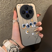 HONTINGA Vivo X300 ile Uyumlu Kılıfı Silikon Kenar Sert Arka Düşüme Önleyici Basitlik Anti Düşme Kamera Korumali Astronot Desen Telefon Kılıfı Kadın ve Erkek Için Uygundur K1-0838