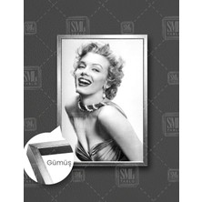 SML Tablo Marilyn Monroe Gülücük Siyah Beyaz Kadın Dikey Çerçeveli Kanvas Tablo