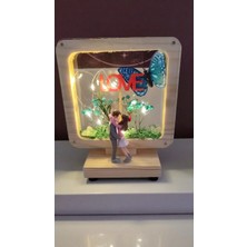 Famemus Accessory Işıklı Love Yazan Sevgililer Gününe Özel Biblo Boyut 17CM*14CM