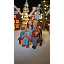 Famemus Accessory Çok Şık Hediyelik Oturan Çift Biblo Süs 17*14 cm Boyut