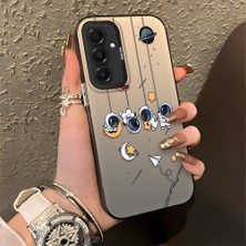 HONTINGA Samsung Galaxy A56 ile Uyumlu Kılıfı Silikon Kenar Sert Arka Düşüme Önleyici Basitlik Anti Düşme Kamera Korumali Astronot Desen Telefon Kılıfı Kadın ve Erkek Için Uygundur K1-0838
