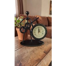 Famemus Accessory Metal Dekoratif Hediyelik Saat BOYUT:19*11CM