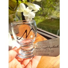 Satori Design N Harfli Papatyalı Mini Cam Kahve Yanı Kadehi – El Boyama Kişiye Özel Hediye (Luna)