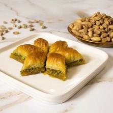 Uzel Antep Fıstıklı Klasik Mekik Baklava Kutuda 1 kg