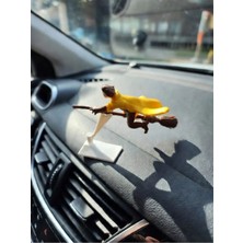 DecoVera Harry Sarı Quidditch Oyuncuları Torpido Üstü Süsü - Uçan Süpürgeli Biblo - Araba Aksesuarı