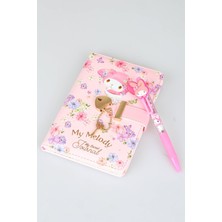 x Dekomus Lisanslı My Melody Dreamy Secret Garden A6 Kilitli Hatıra Defteri & 3D Uçlu Kalem Seti