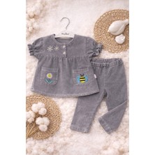 Aslin Store Arı ve Çiçek Işlemeli Cep Detaylı Denim Yumuşak Kot Kız Bebek Alt Üst Takım