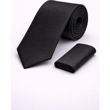 Siyah Armürlü Desenli Kravat & Mendil Seti