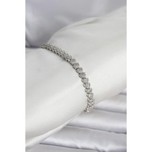 Hatıra Kutusu Pirinç Gümüş Renk Kalp Model Sıralı Zirkon Taşlı Kadın Bileklik - Lisinya