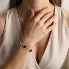 Lorivelle Gümüş Renk Siyah Mineli Yonca Çelik Bileklik | Modern Ikonik Tasarım