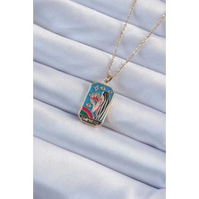 Youday Accessories 316L Çelik Zincir Altın Renk Taç ve Kız Figürlü Renkli Mineli Tarot Kolye