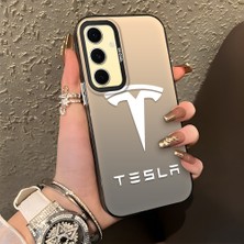 HONTINGA Samsung Galaxy S24 Fe ile Uyumlu Kılıfı Silikon Kenar Sert Arka Düşüme Önleyici Basitlik Anti Düşme Kamera Korumali Tesla Desen Telefon Kılıfı Kadın ve Erkek Için Uygundur K1-1112