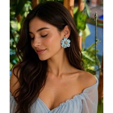 Myth Atelier Metalik Bebek Mavisi Çiçek Küpe - Zarif ve Şık