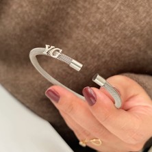 Gümüş Tek Taraflı Harfli Beyaz Çelik Bileklik