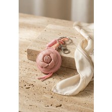 Bony Socks Çiçek Formunda Pembe Charm Anahtarlık