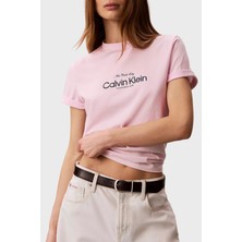Calvin Klein Pamuklu Regular Fit Logolu Bisiklet Yaka T Shirt LV047F810G8Z6 Bayan T Shirt LV047F810G 8z6