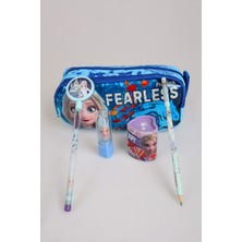 x Dekomus Fearless Collection Lisanslı Elsa Frozen Kırtasiye Seti Kalem Çantası,ruj Silgi,kalemtraş,kalem