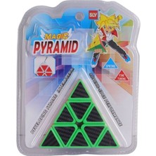 TKÇ 858-D28 Kartela Üçgen Zeka Küpü