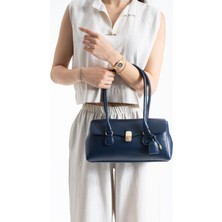 Dev 3 Adam Nçs Baget Kadın Kol Çantası Kapaklı ve Kilit Kapamalı