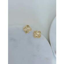 Akın Trend Van Cleef Model Yonca Figürlü Zarif Kadın Küpe – Işıltılı Şans Sembolü Model