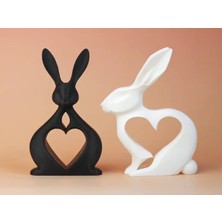 M2S Heart-Bunny – Kalp Detaylı Modern Tasarım Tavşan Figürü