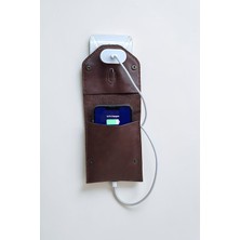 Kurtay Leather %100 Gerçek Deri El Yapımı Telefon Şarj Kesesi - Priz Üstü Askılı Telefon Standı -  Kahverengi