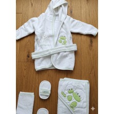 Gürcan Bebe Yeni Doğan Unisex Bebek Dört Parça  Bornoz Takım