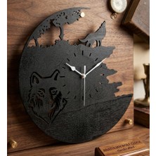 Kurt Desenli Ahşap Duvarsaatı