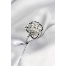Kuşkaya Ticaret Gümüş Renk Çiçek Model Vintage Kadın Yüzük