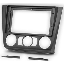 Maitech CRC1541119 Bmw 1 Serisi E81 E82 E87 E88 2007-2011 Model Model Multimedya Teyp Çerçevesi