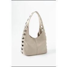 Özüm Çanta Günlük Şık Tasarım Metal Halka Detay Yumuşak Deri Görünümlü Kadın Kol ve Omuz Çanta Ten