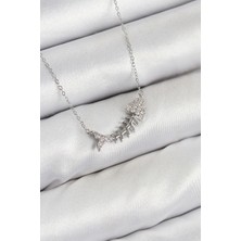 Kuşkaya Ticaret Pirinç Zirkon Taşlı Balık Kılçığı Model Gümüş Renk Kadın Kolye
