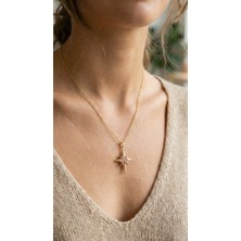 Kuşkaya Ticaret 316L Çelik Gold Renk Zirkon Taşlı Kutup Yıldızı Model Kadın Kolye