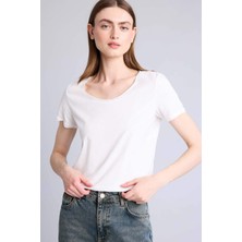 DeFacto %100 Pamuk Regular Fit Bisiklet Yaka Basic Düz Kısa Kollu Tişört K1508AZ26SM