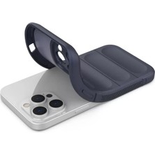Mrt Teknik Newface Apple iPhone 16 Kılıf Optimum Silikon - Kırmızı