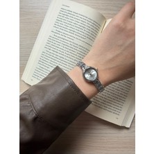 Rubsey Retro Minimal Metal Kordon Vintage Kadın Kol Saati Gümüş Yuvarlak