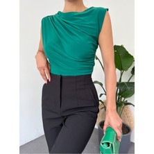 Moda Morfo Bisiklet Yaka Sıfır Kol Sandy Bluz -Zümrüt