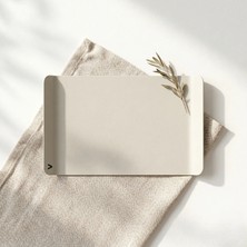 Vasa Concept Dekoratif Metal Tepsi – 12×20×2 cm | Açık Taş Grisi | Sunum ve Orta Sehpa Tepsisi | Dayanıklı Metal Dekor Ürünü | Organizer - Lundes TD-006