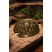 Medusa Figürlü Savaş Kalkanı Teraryum Dekoru